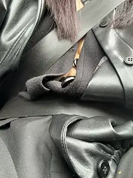 美女zhizhibaobei在线直播