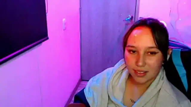 Skarlet_Adams28 webcam