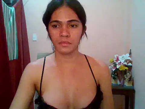 sweet_yummy69 webcam