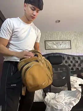 Lander_Cruz live sex cam