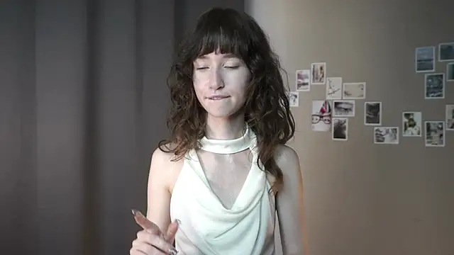 dellaleck (F teen) - Wet my belly, I'll tease you hotly