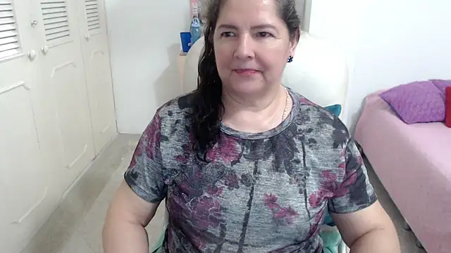 leonela_69 webcam