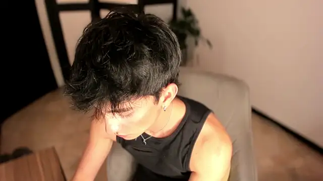 sweettaaron01 webcam