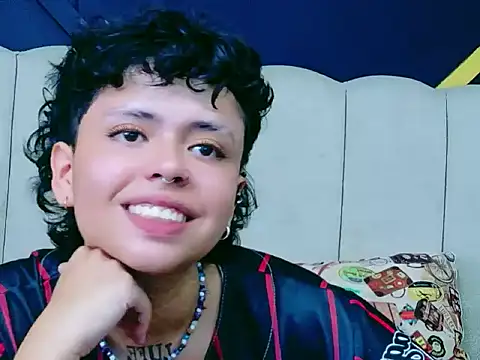 nikievanz - NikiEvanz's free webcam - UK Sex Cams