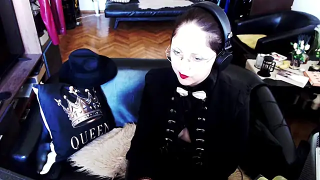 imperatriza - Imperatriza's free webcam - UK Sex Cams