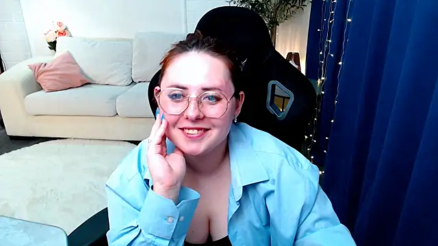 Hennessy_bunny webcam