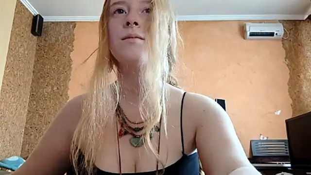 KateVibe_01 webcam