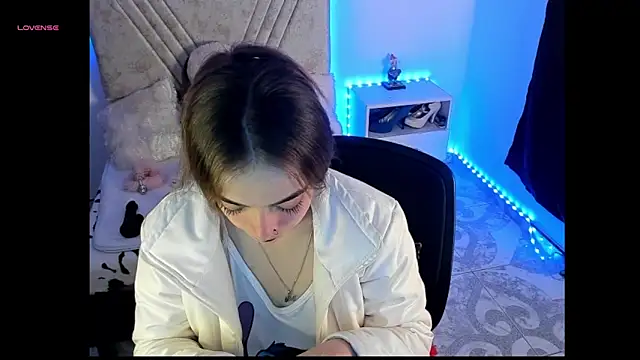 Mia_Victoria22 webcam