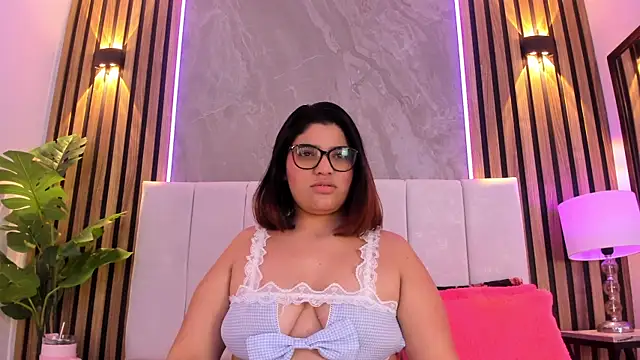 Carlotta_de_velour webcam