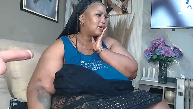 ThickyMinajxx webcam