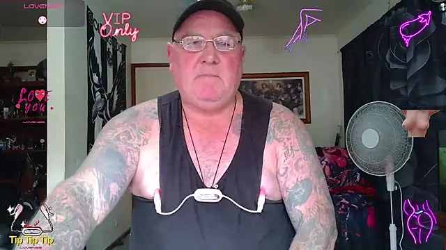 KINKYBLUEYES69 webcam