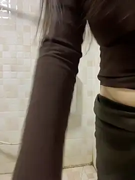 美女tianwei2567在线直播