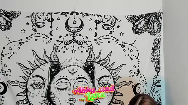 Abby_and_Lana webcam