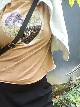 anhphi01 live sex cam