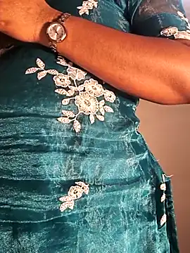 DIRTYSECRET_QUEEN_07 webcam