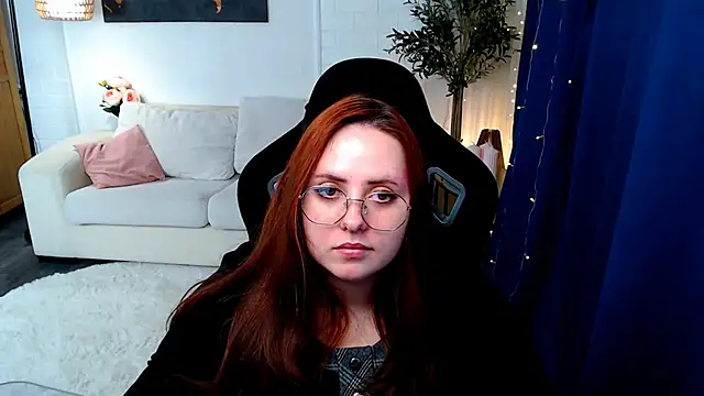 Hennessy_bunny webcam