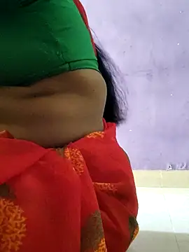 yamini1431 Stripchat cam model