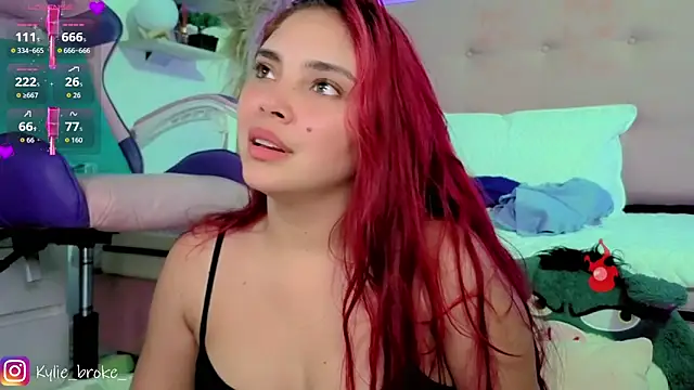 Kylie_brokee webcam