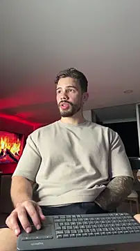 Valenthino_Salvatore live sex cam