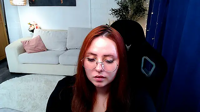 Hennessy_bunny webcam