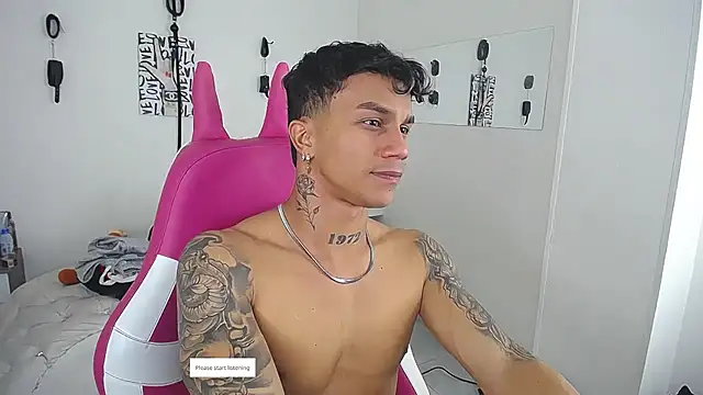 Leonard_Price webcam