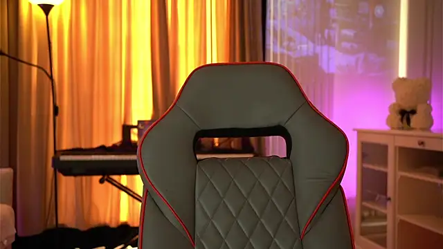 Your_Nicolett webcam