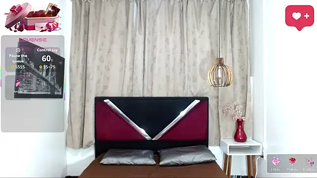 luisa__torres webcam