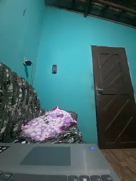 euenzo1 - EuEnzo1's free webcam - UK Sex Cams