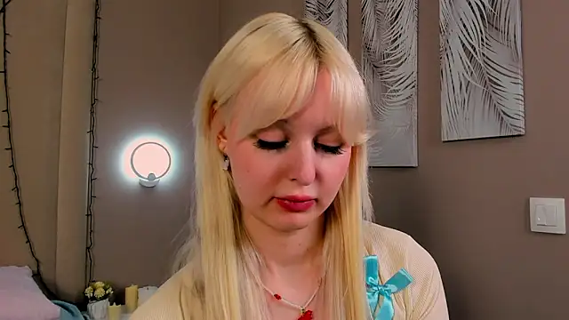 adelesilvy - AdeleSilvy's free webcam - UK Sex Cams