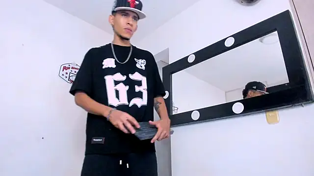 Samuel_Suarez live sex cam