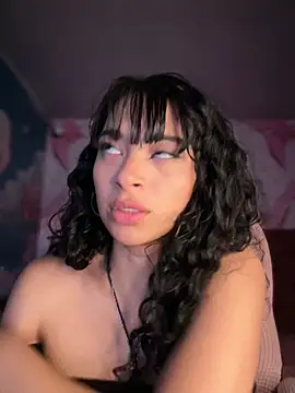 sasha-firee - Sasha-firee's free webcam - UK Sex Cams