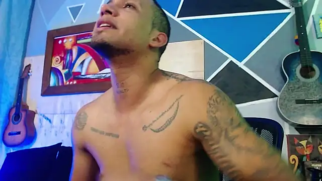 MagnusFrost live sex cam