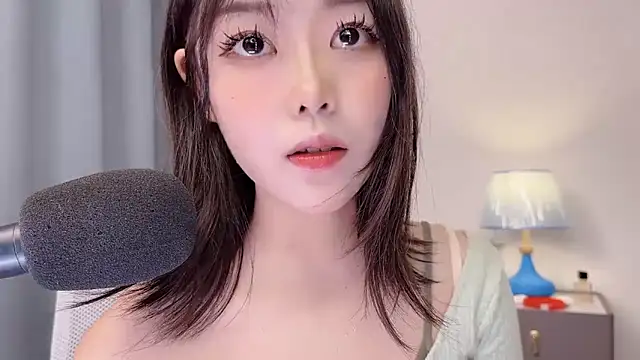 美女smalldaisy在线直播