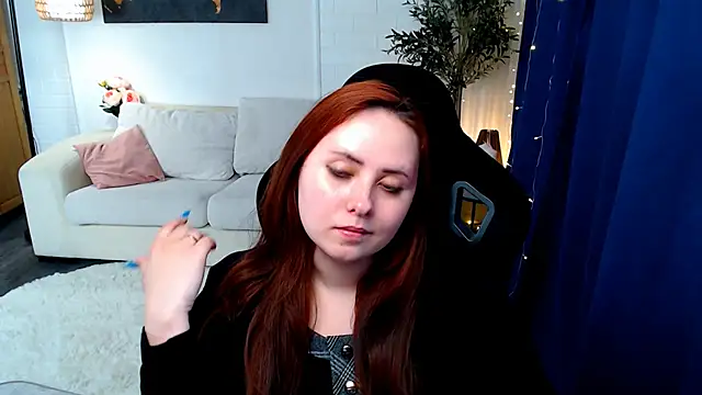 Hennessy_bunny webcam