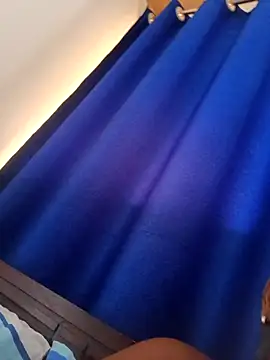 Webcam Model (queennapal)  is live.Free join now!