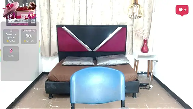 luisa__torres webcam