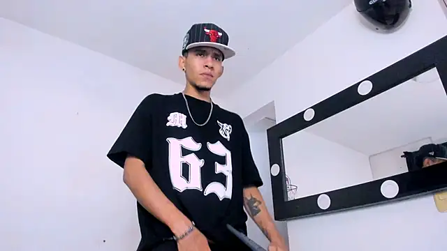 samuel_suarez - Samuel_Suarez's free webcam - UK Sex Cams