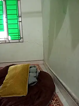 aiai220 Stripchat cam model