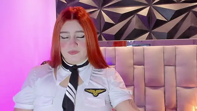 megan_whitee__ webcam