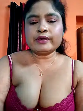 hornyriyanka - Hornyriyanka's free webcam - UK Sex Cams