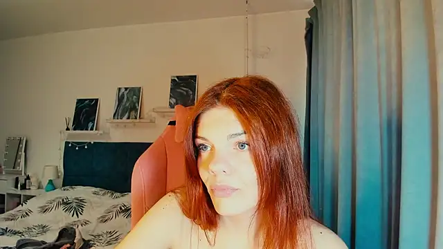 AlysaNightmoon webcam