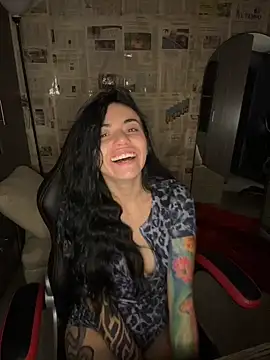 i_am_nina_ (F young) - blowjob on knees for you