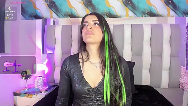 isadiiaz - IsaDiiaz's free webcam - UK Sex Cams