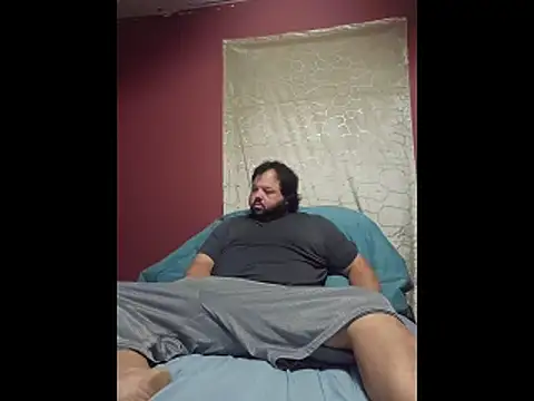 Strongbutgentle36 webcam