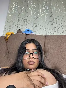 virginbrunette99 webcam