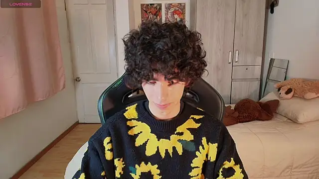 nude_boy18 (M twink) - CUM AT GOAL