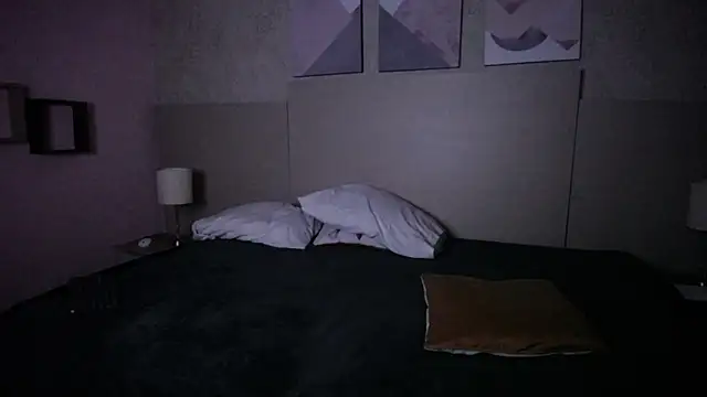 Camille_n_Shaggy webcam