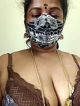 Webcam Model (gaurika18)  is live.Free join now!