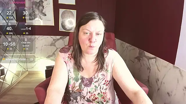 kellyperfection (F mature) - full nude dance