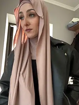 FlexibleDoll_'s room